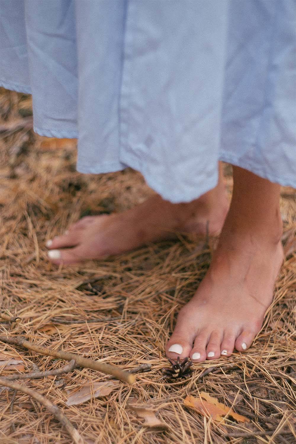 marcher pieds nus en dehors de la transition