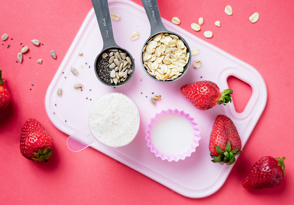 Strawberries And Cream Overnight Oats - Ingredients.