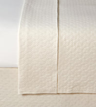Cream Geometric Resort 100% Cotton Coverlet with Radius Corners