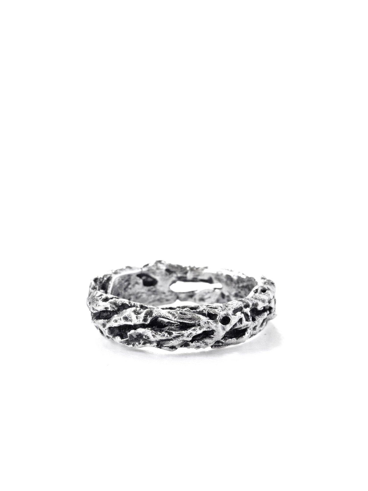 Atelier Hon'ne Riddle Ring - Black & Silver – FALLOW