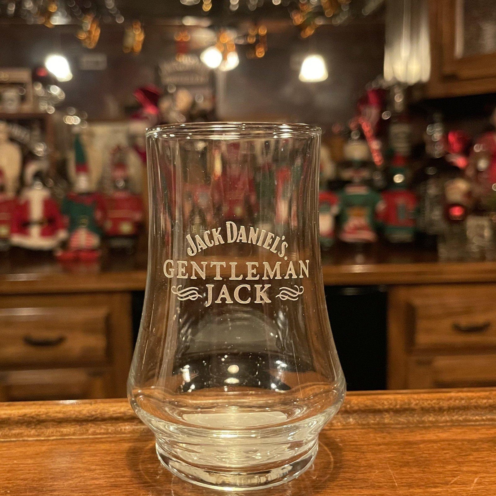Jack Daniel's Tennessee Squire Rocks Glass #2  Jack daniel, Jack daniels  glasses, Flute glass