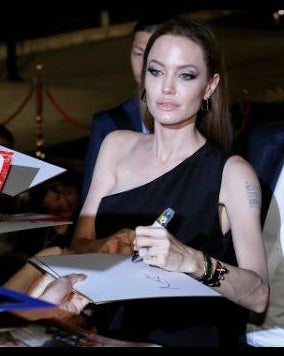Famous Left Handed Celebrities | Angelina Jolie | Lefties Only