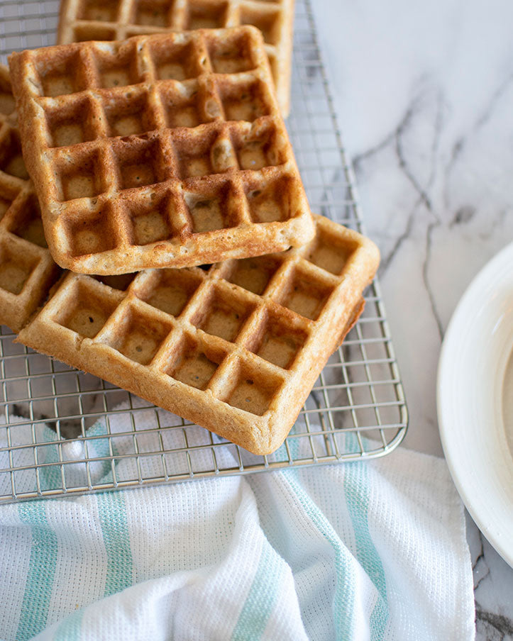 These homemade waffles = the best waffle recipe you'll ever try. Get the recipe now!