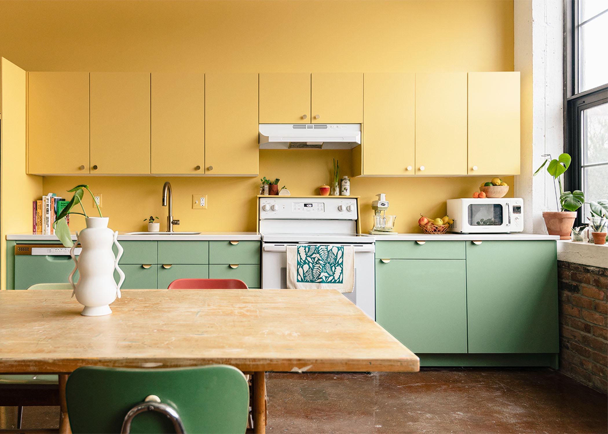 Move Over White, It's All About the Colorful Kitchen – Clare