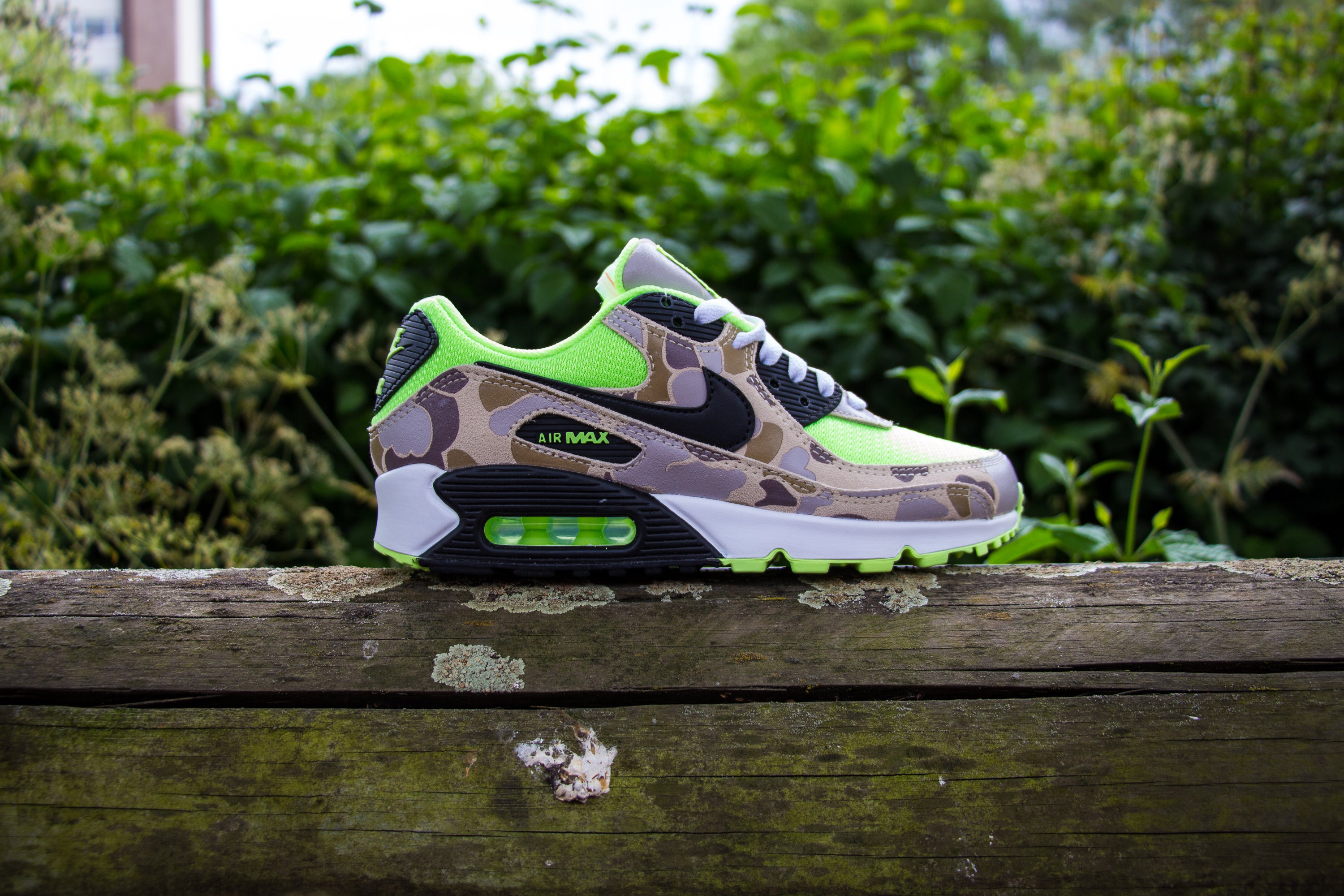 green black air max 90