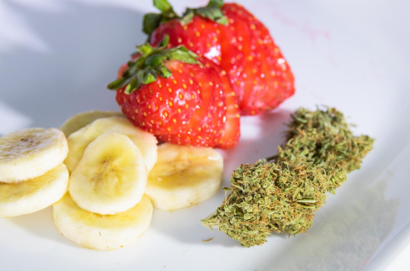 strawberries bananas and cannabis on a plate citrus fruits medicinal properties cannabis sativa cannabinoid compounds human body anti inflammatory cannabis industry cannabis plant essential oil