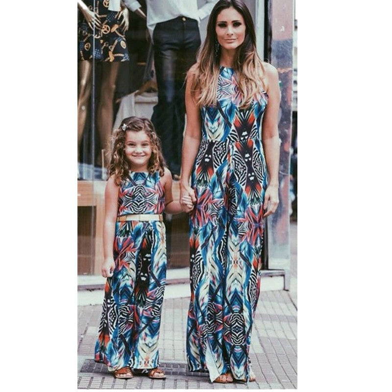 mother and daughter long dresses