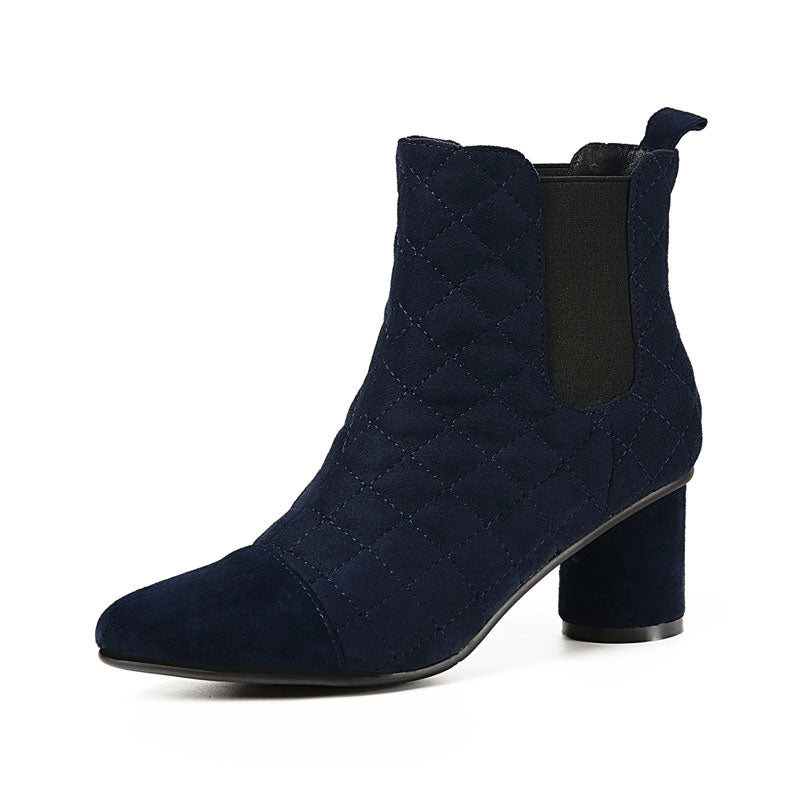 women's pointed toe chelsea boots