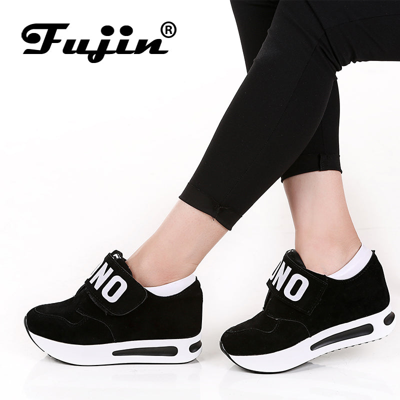 branded casual shoes for women