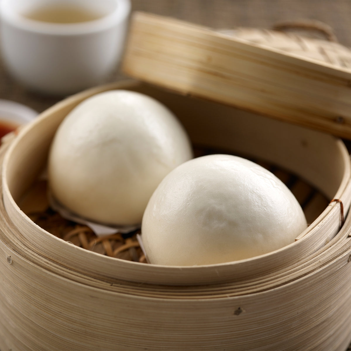 Lotus Paste w Egg Yolk Bun – Hong Kong Zhai Dim Sum