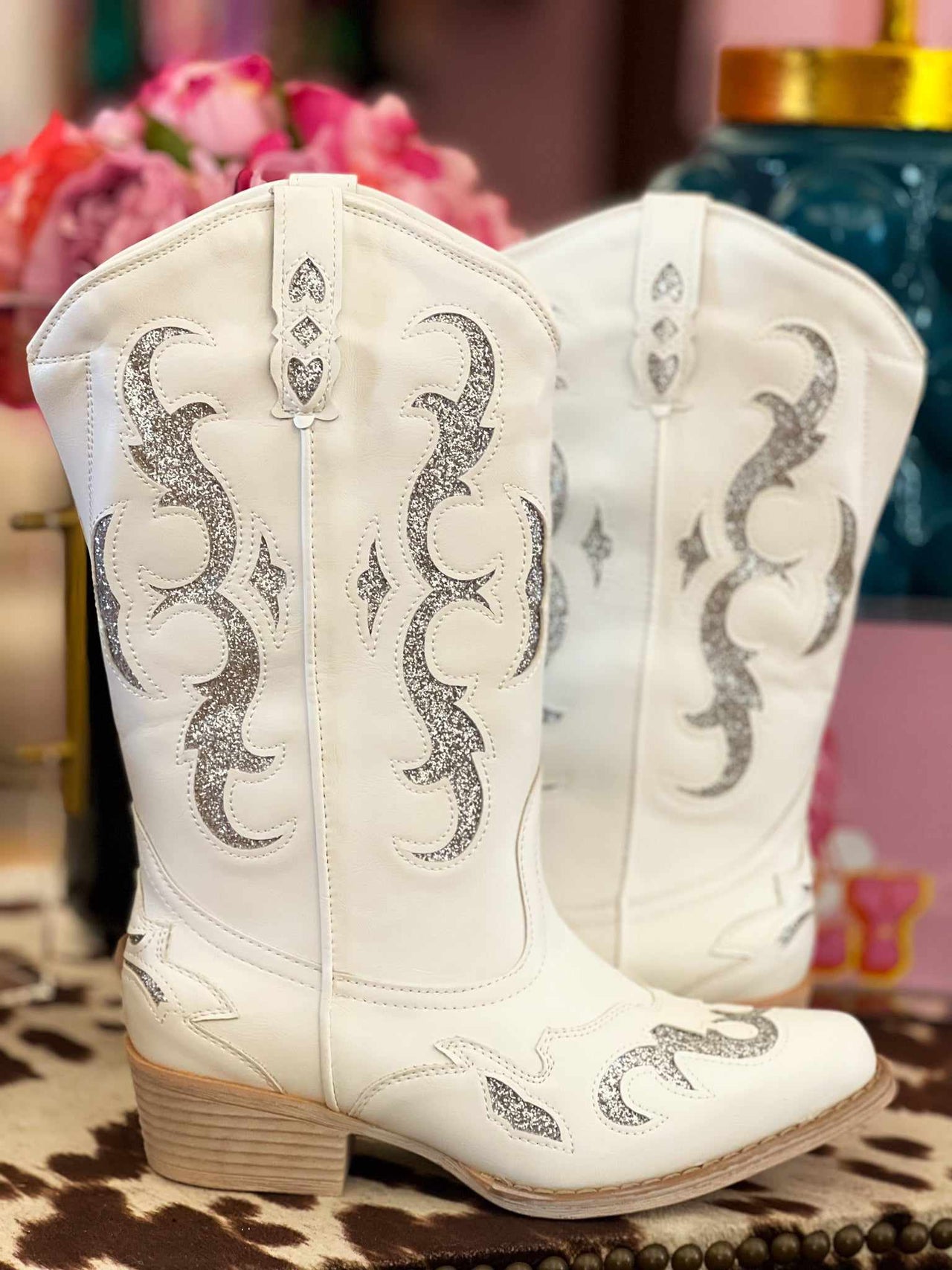 sparkly white cowgirl boots