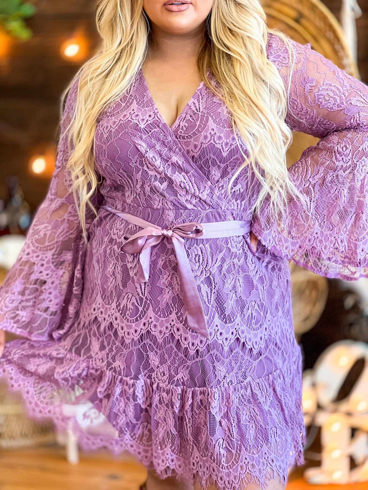 lavender lace dress sleeve