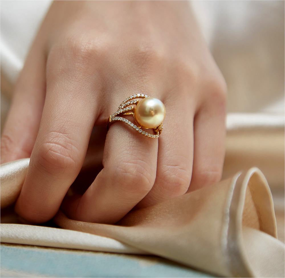 2024 Pearl Jewelry Trends: Pearl Cocktail Rings