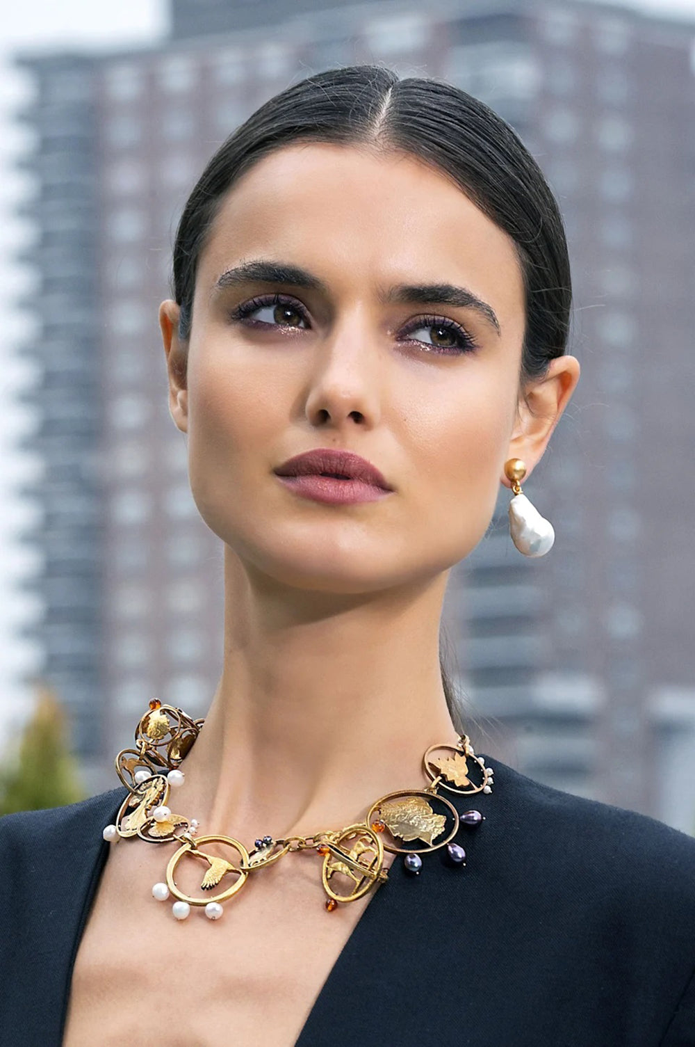 Fall 2022 Pearl Jewelry Fashion Trends: Oversized Baroque Pearl Earrings