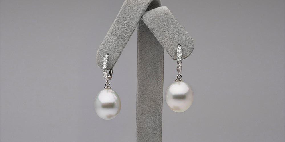 Drop-Shaped Pearl Earrings