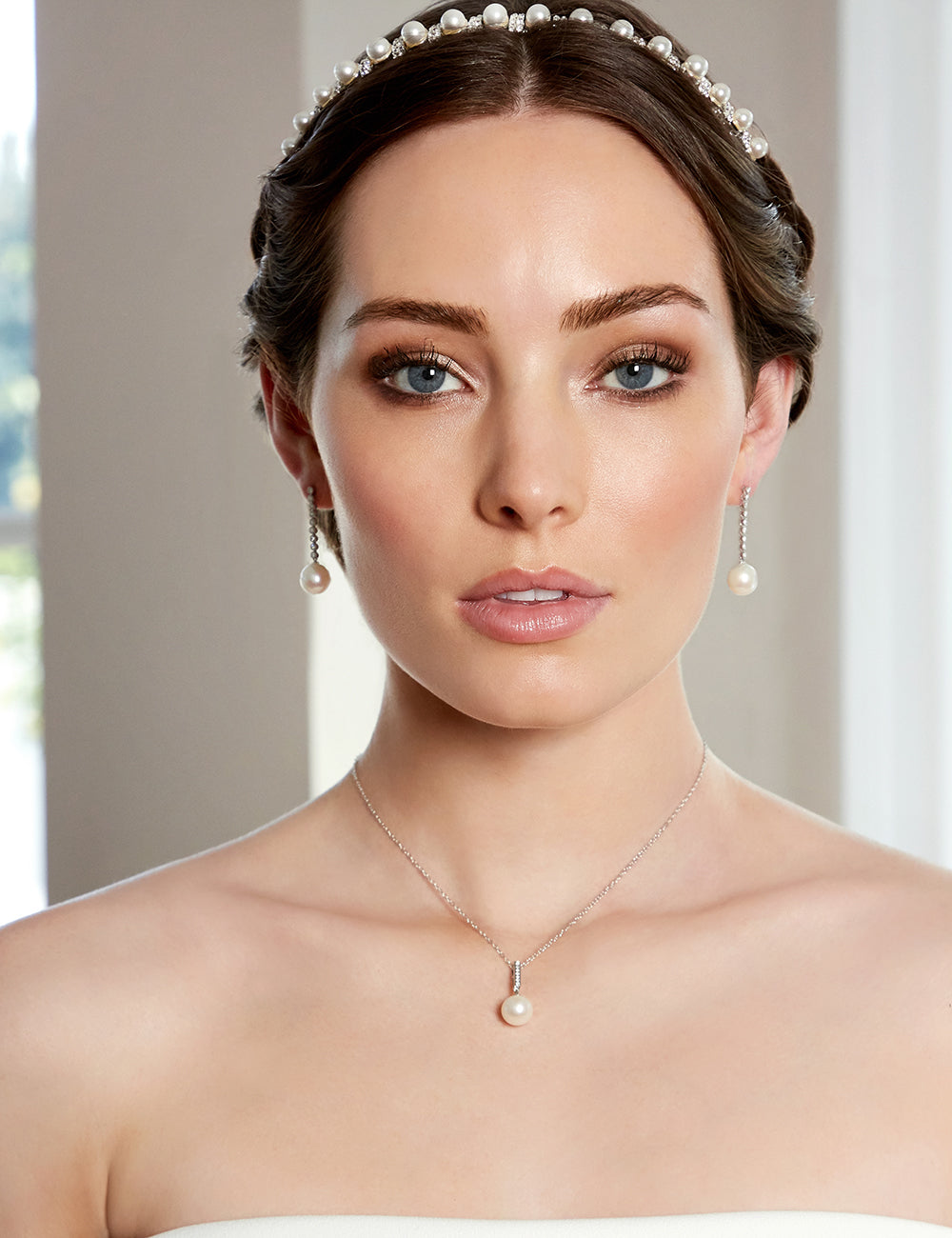 Best Pearl Earrings for Diamond Face Shape