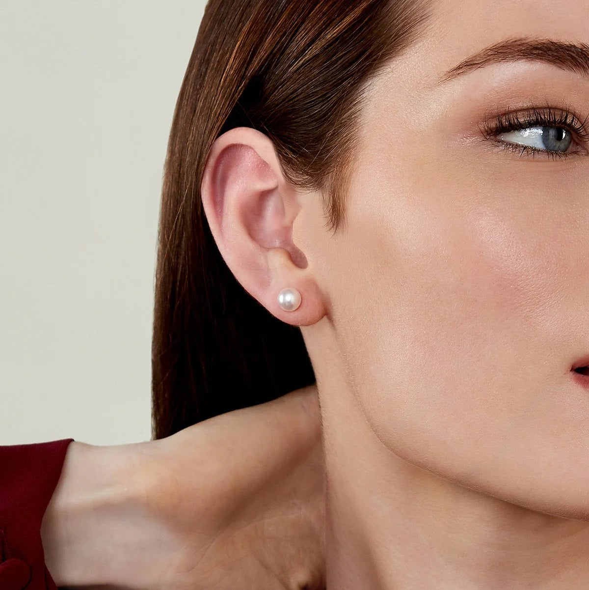 Best Pearl Earring Sizes to Wear 6-7mm