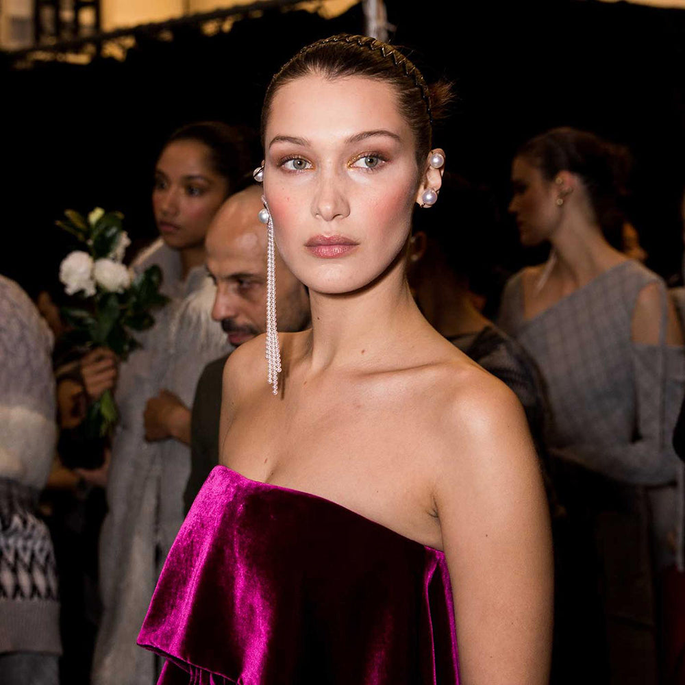 Fall Pearl Jewelry Trends 2022: Bella Hadid Wearing Tasaki Dangle Earrings