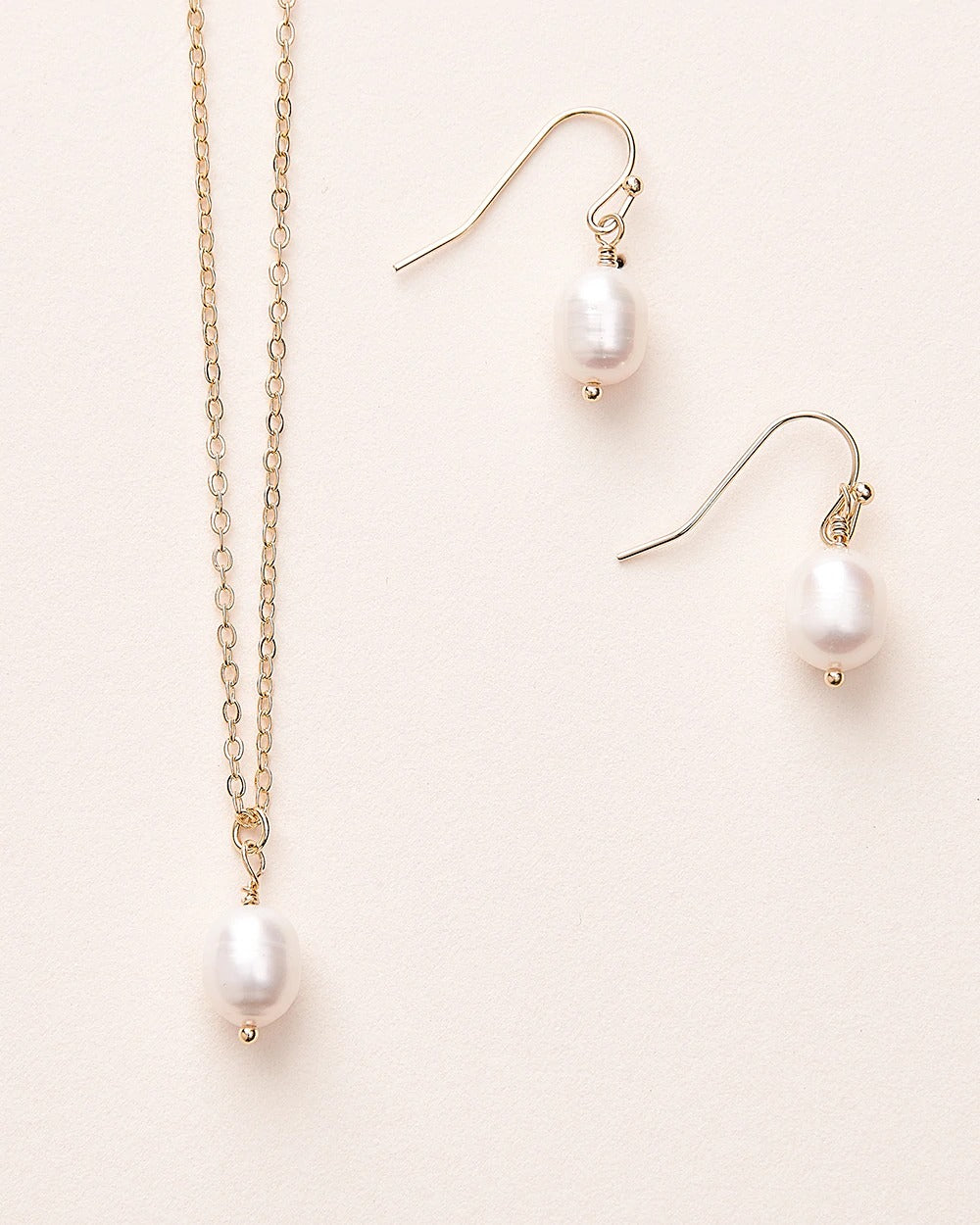Details of Simple Pearl Drop Jewelry Set by Dareth Colburn