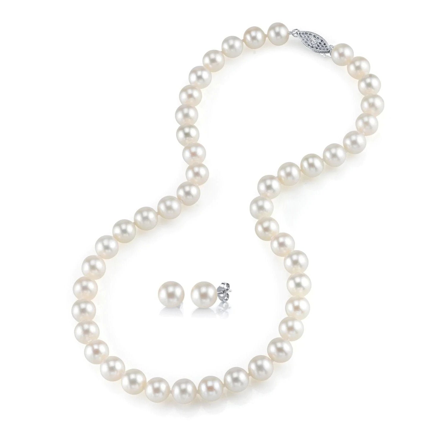 Flatlay shot of 7.0-7.5mm Freshwater Pearl Necklace & Earrings Set