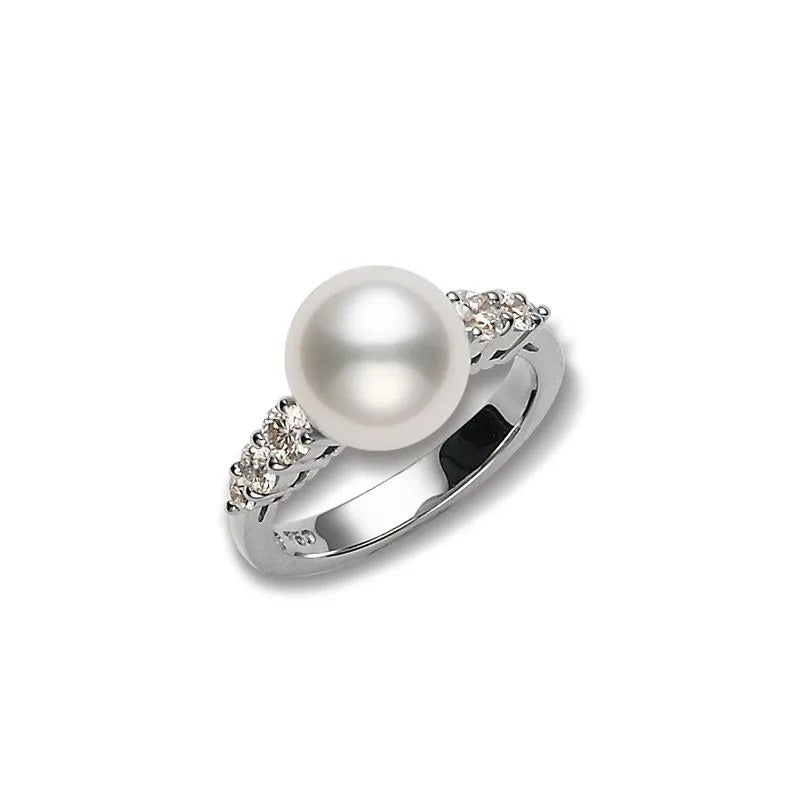 Detailed of Mikimoto's Morning Dew White South Sea Cultured Pearl Ring