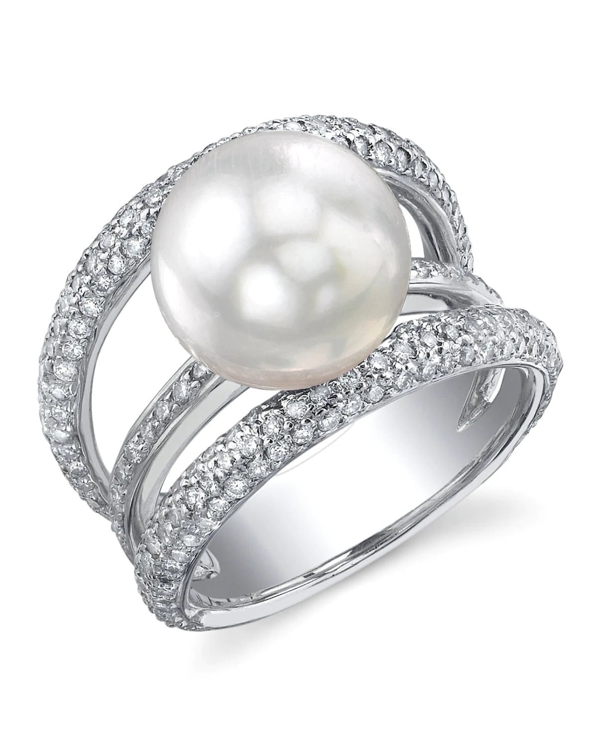 Detailed shot of AAAA Quality Kamaria Diamond & South Sea Pearl Ring