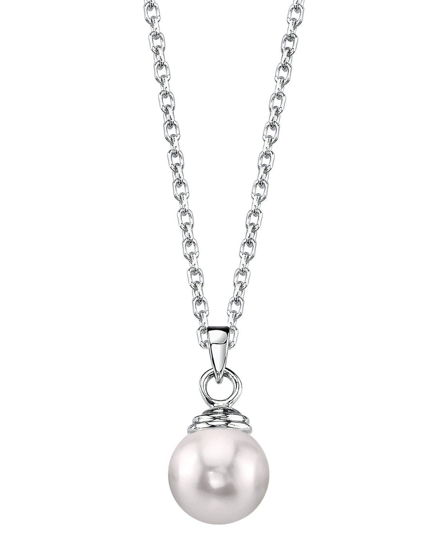 white pearl necklace with pendant