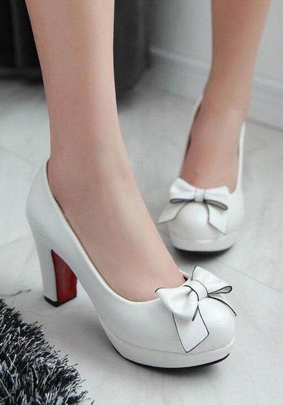 white round toe heels