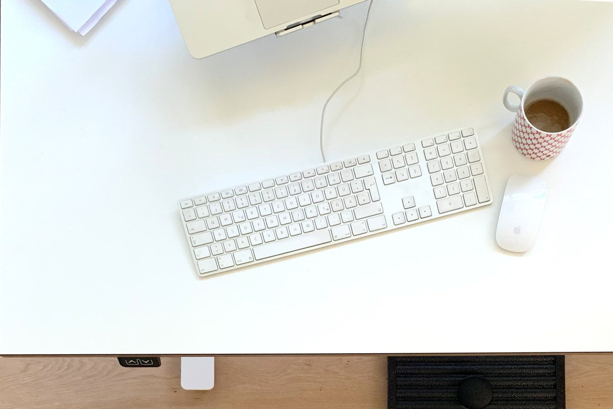 aufgeräumter Schreibtisch dank Clean-Desk-Policy