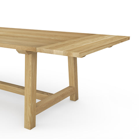 Table en bois massif avec des rallonges