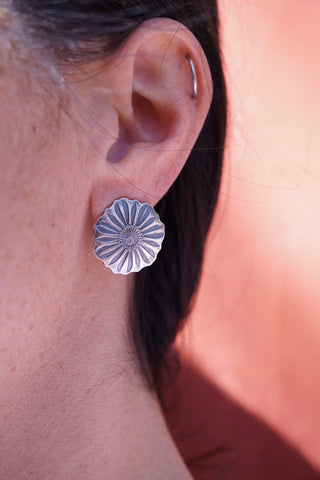 Silver flower stud earrings