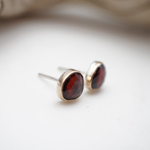 14k gold bezel garnet stud earrings