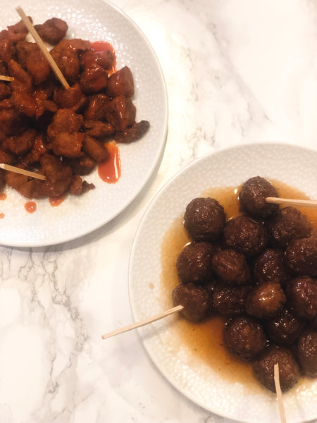 Buffalo Cauliflower Bites //  Sweet & Spicy Party Meatballs