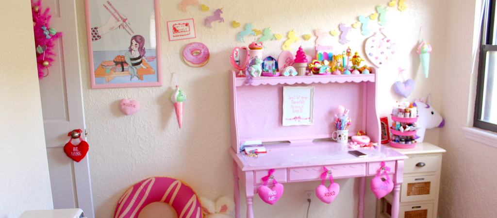 Kawaii Art Studio Room Decor