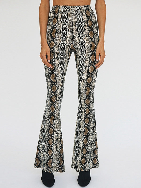 ASUWA Female Snake Print Scrunch Bum Flare Leggings