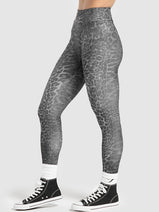 ZASUWA Female Leopard Print Scrunch Bum Leggings Nav Image 3