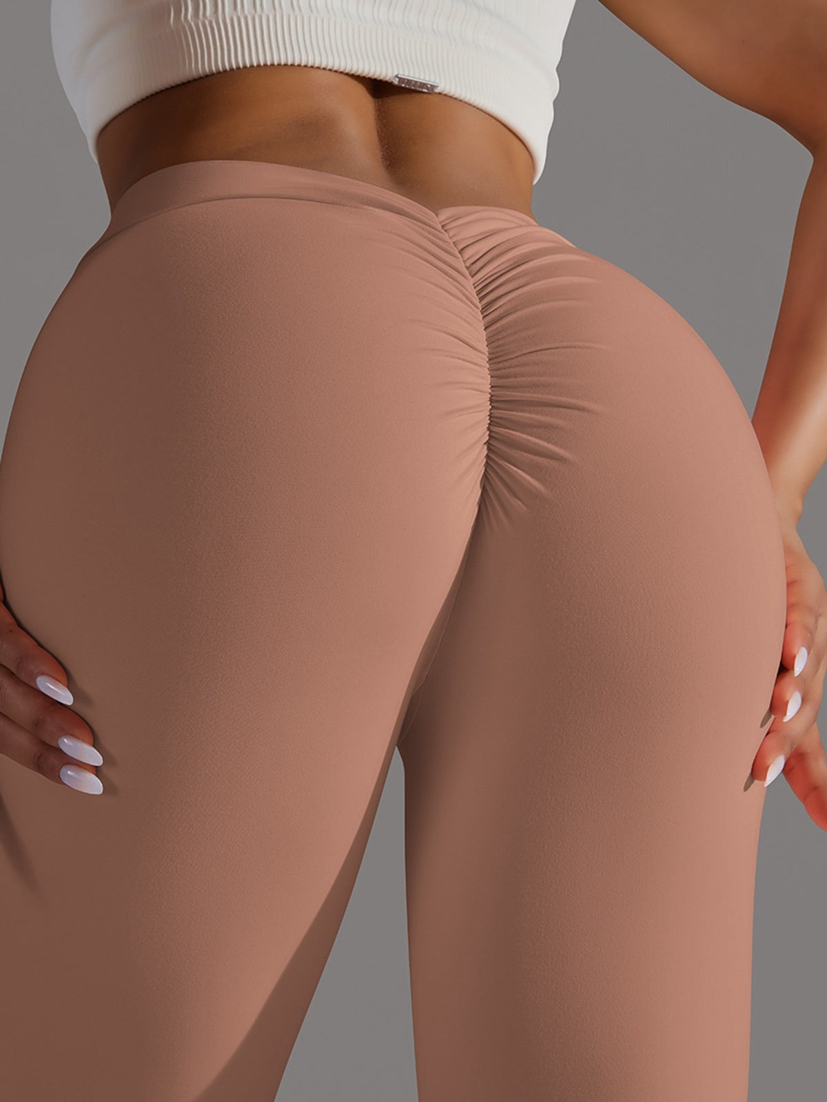 ZASUWA Female Deep V Back Scrunch Bum Leggings