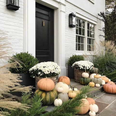 Easy front porch decorations for your home landscaping