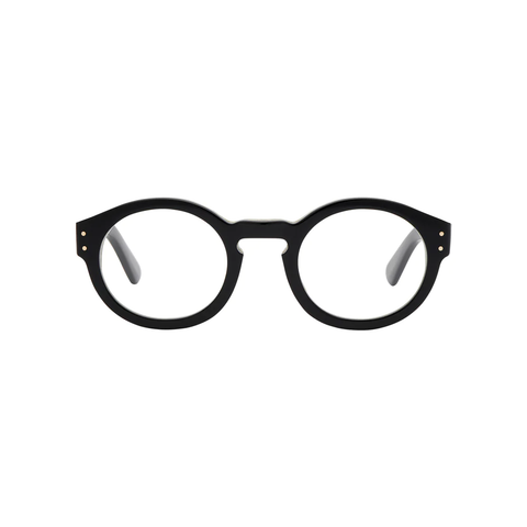 Une paire noire de lunettes tendance pour femme 2024