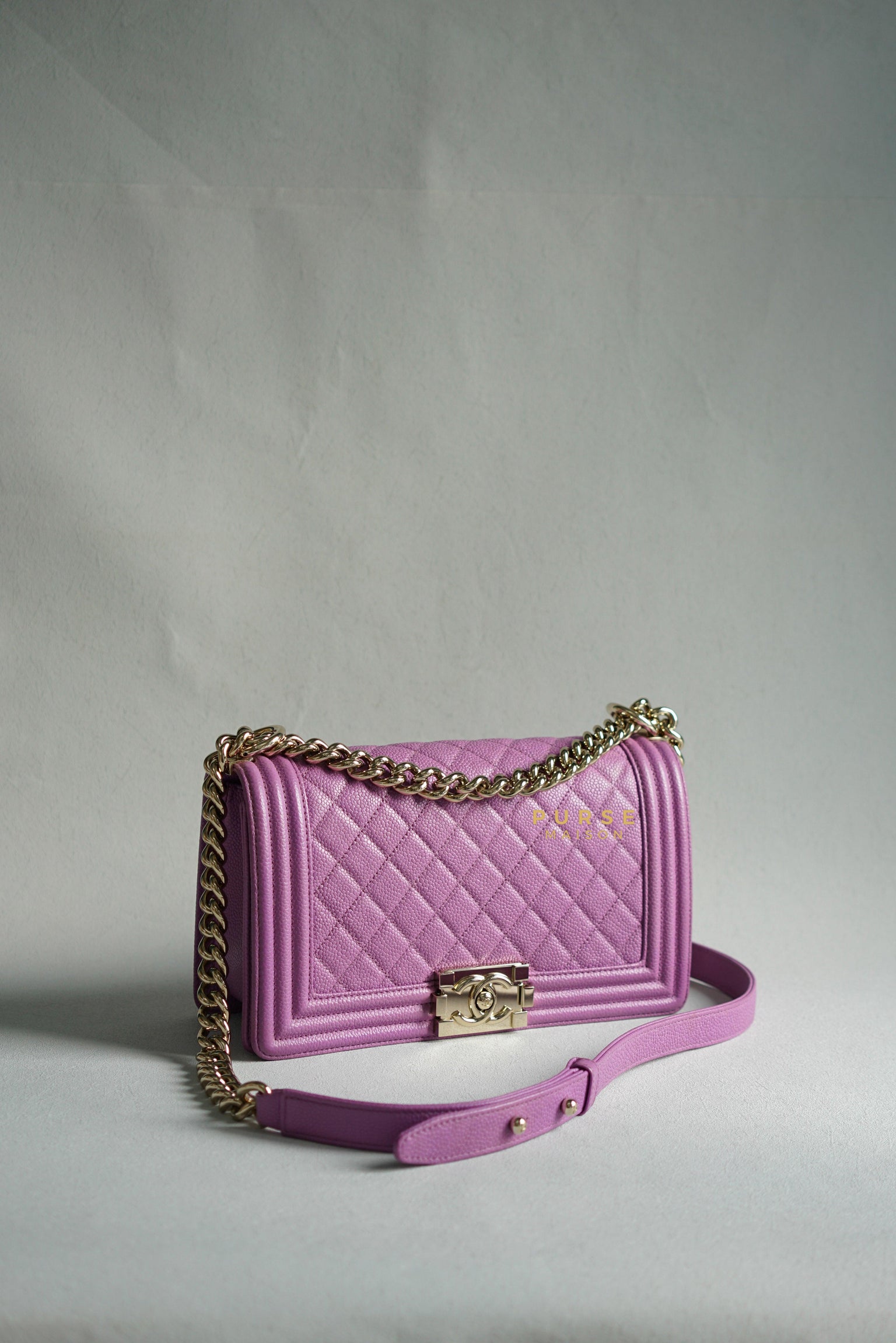 The Chanel Gabrielle Hobo Bag: A Fashion Icon Reimagined – LuxUness