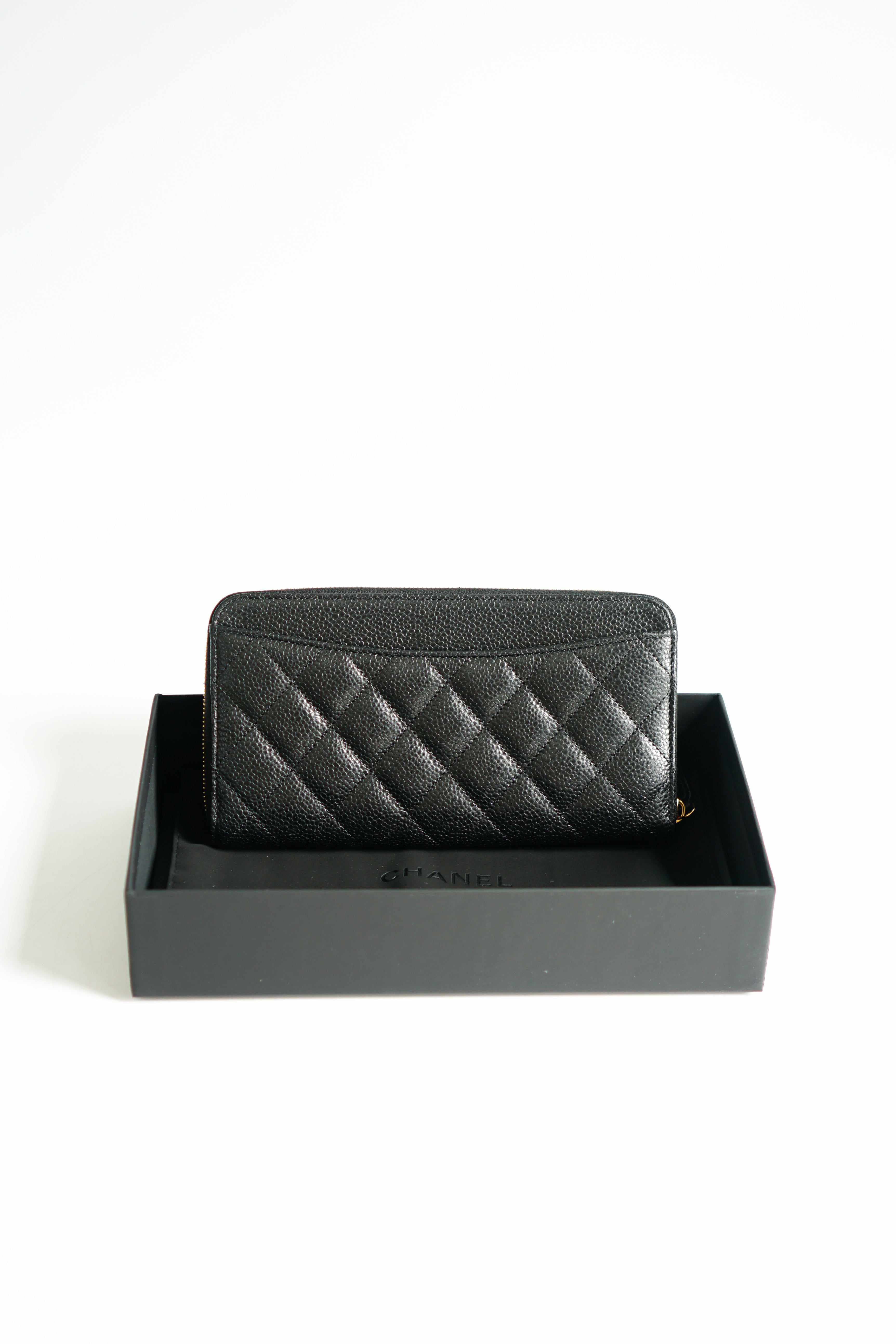 CHANEL Caviar Quilted CC Zip Card Holder Black 260625