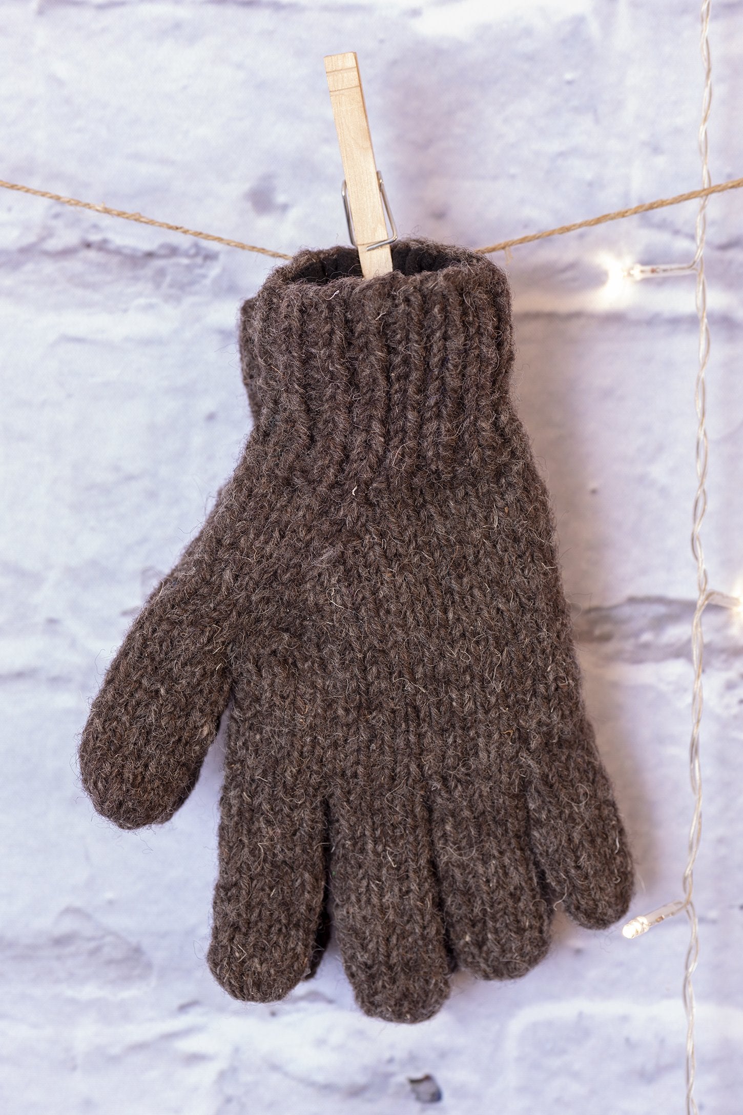 lined wool gloves