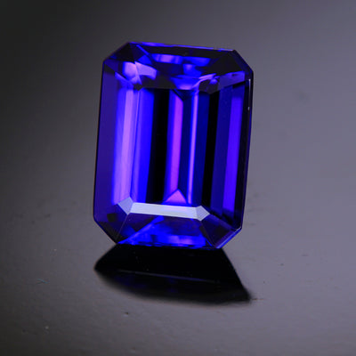 18K Yellow Gold Tanzanite Ring 9.57 Carats - Tanzanite Jewelry Designs