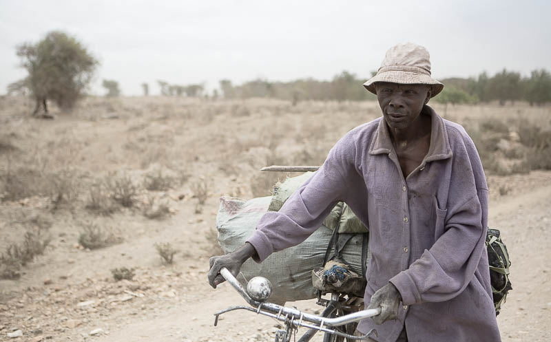 Biking to Tanzanite Mines