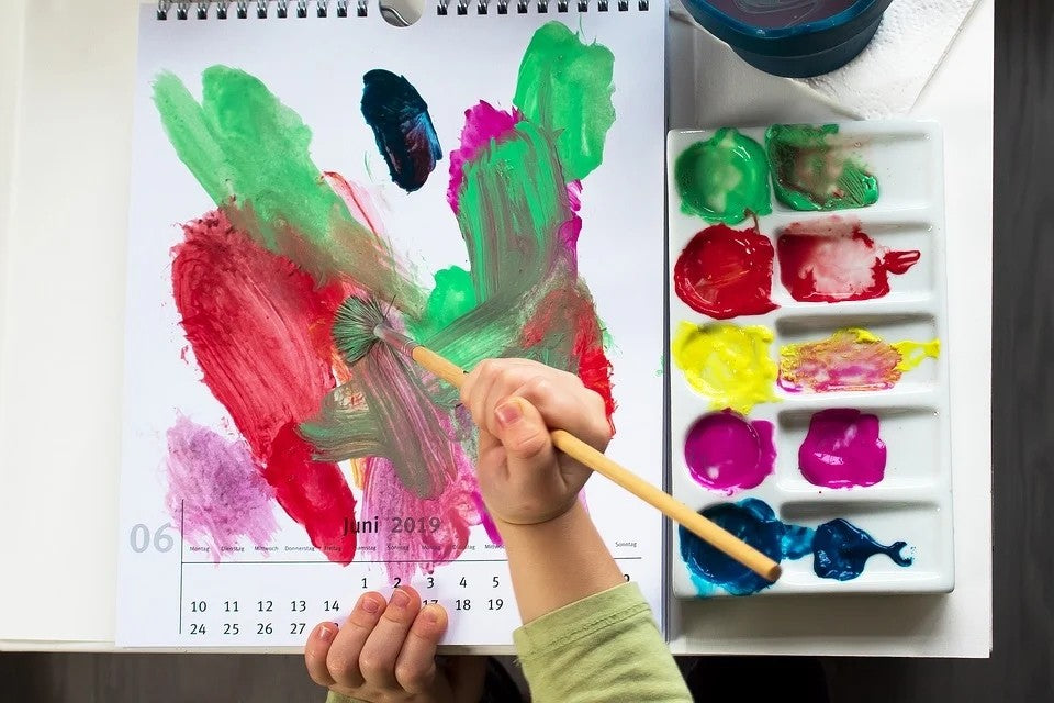 Abstracte kunst wordt niet door kinderen gemaakt.