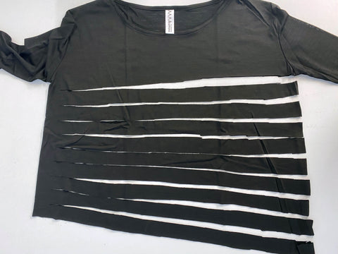 Cut the body of the t-shirt into strips to turn it into yarn for crocheting