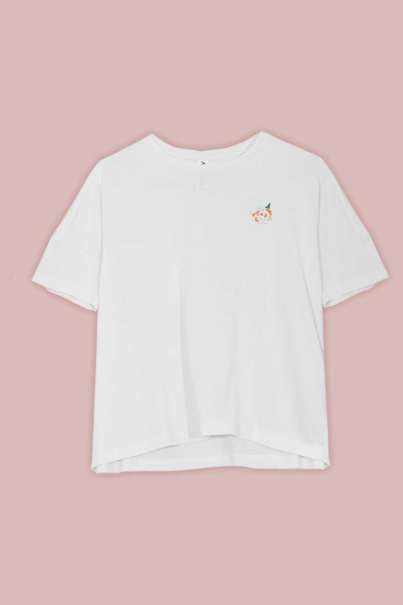 t shirt with rose embroidery