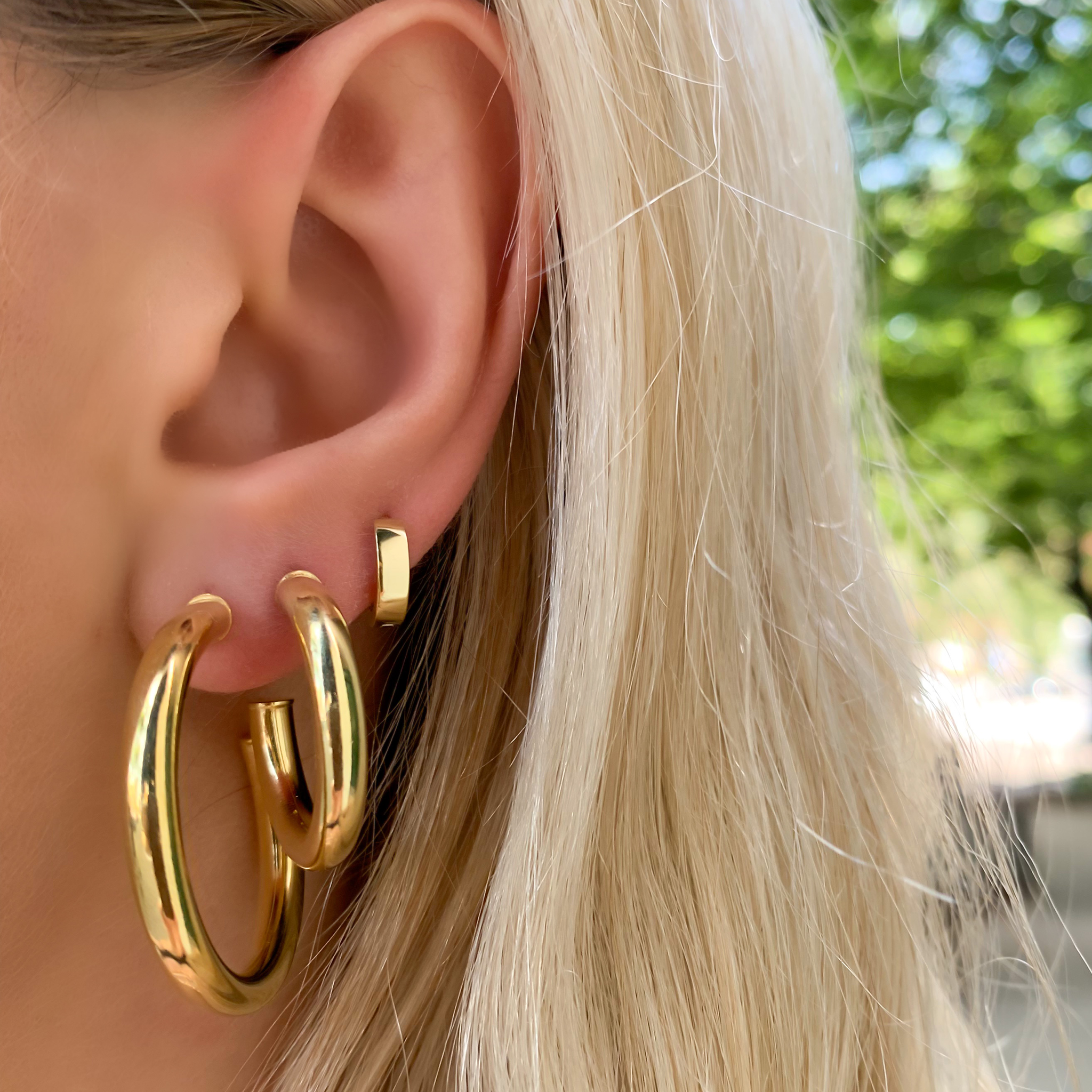 Tiny Plain Huggie Hoop Earrings