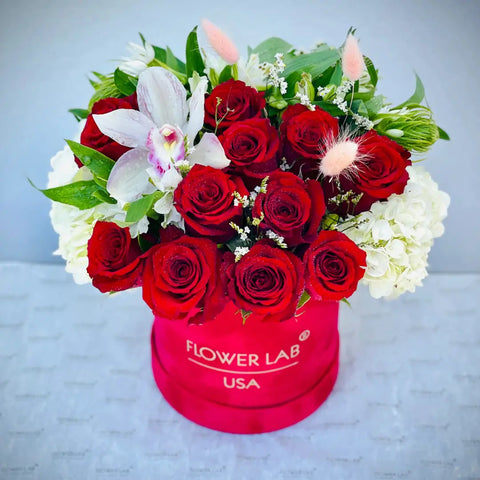 ed roses with alstroemerias and hydrangeas