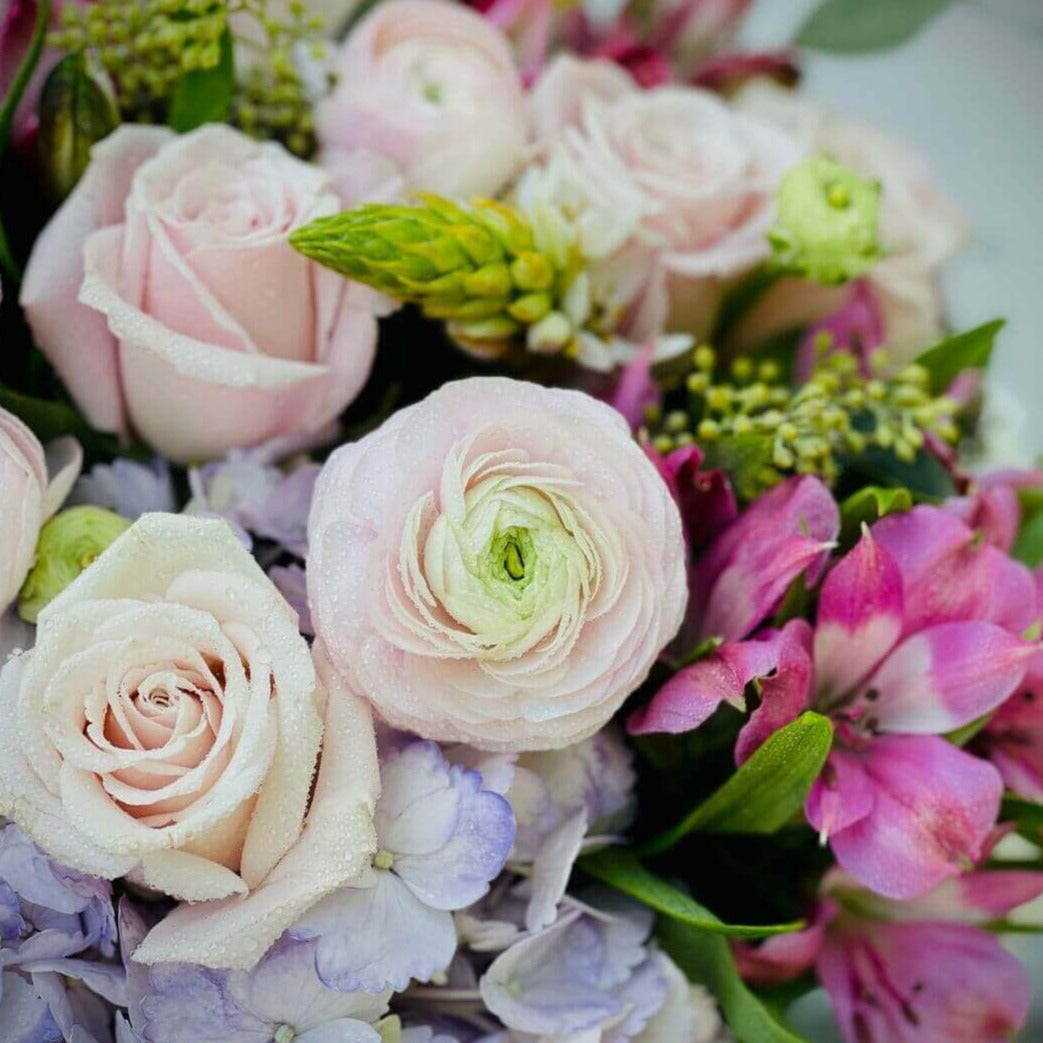 Ranunculus Hydrangea Alstroemeria Flower Arrangements Miami - Flower Lab